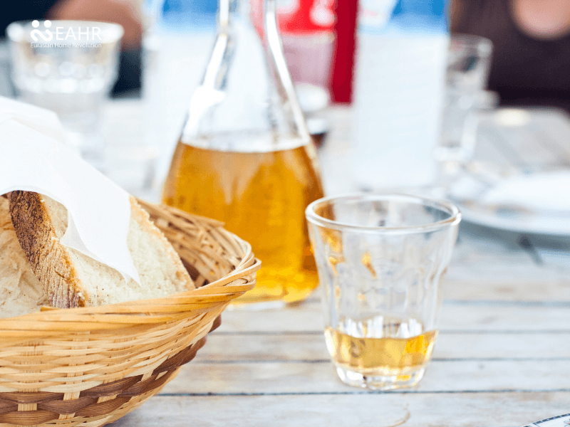 Rượu vang Santorini