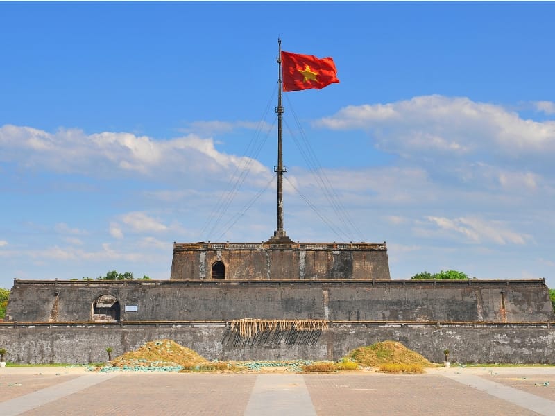 Những lưu ý quan trọng đối với người mang hai quốc tịch
