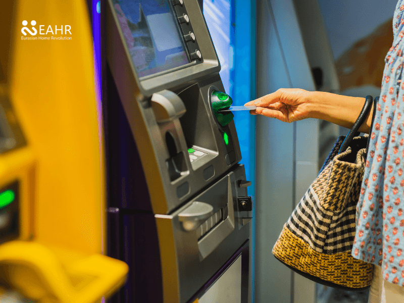 Chuyển tiền sang Hy Lạp cần đúng luật ở cả hai phía