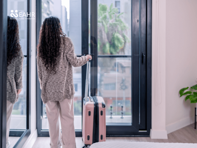 Cho thuê dài hạn cho người nước ngoài sinh sống và làm việc tại Hy Lạp