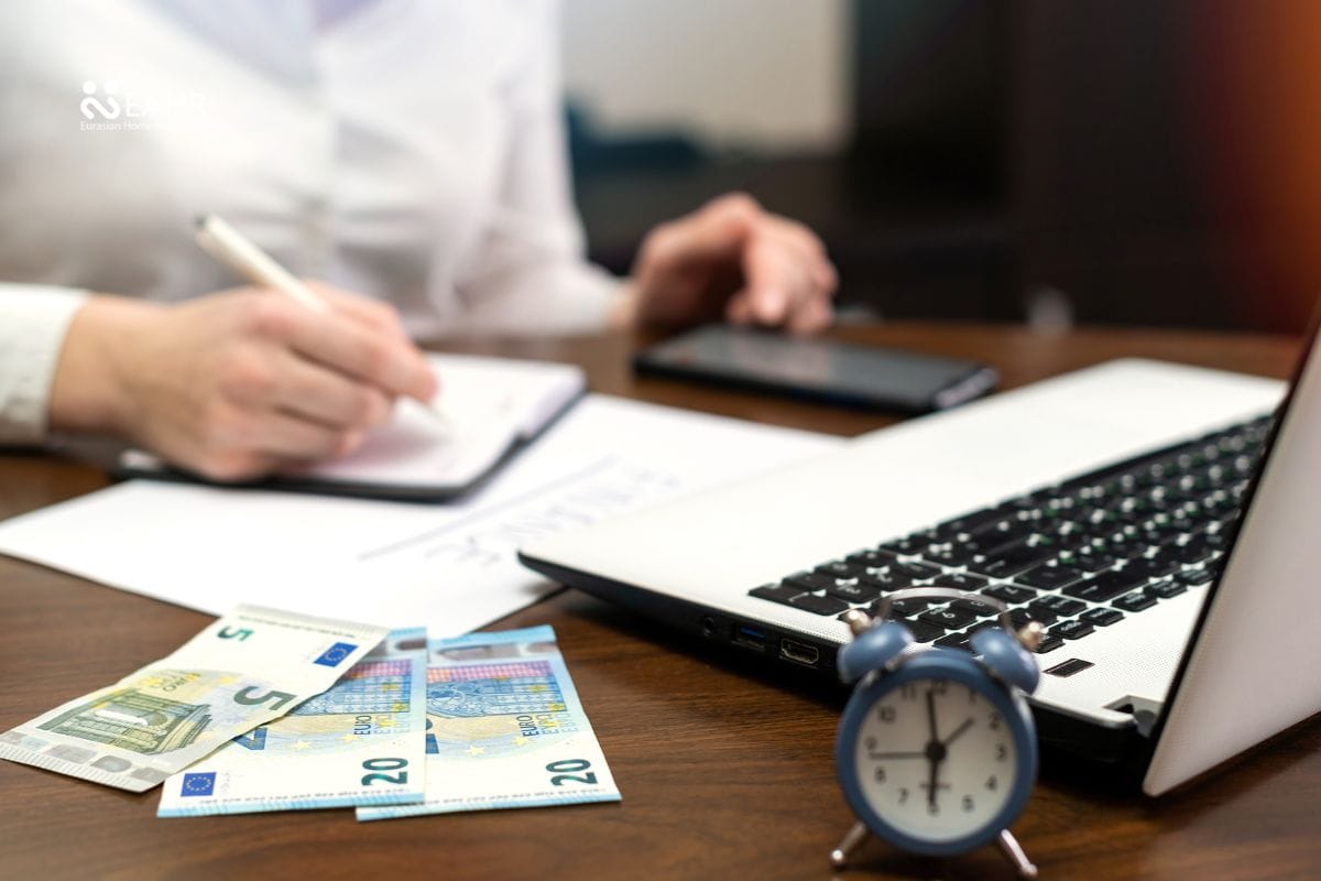 Câu hỏi đặt ra và triển vọng tích cực cho Hy Lạp