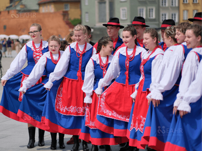 5 Giá Trị Phi Tài Chính Từ Thẻ Xanh Hy Lạp